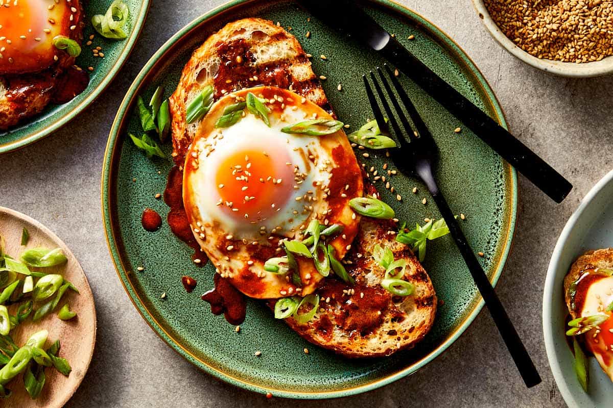 Poach Eggs in Teriyaki Sauce: The Flavor-Packed Breakfast Twist